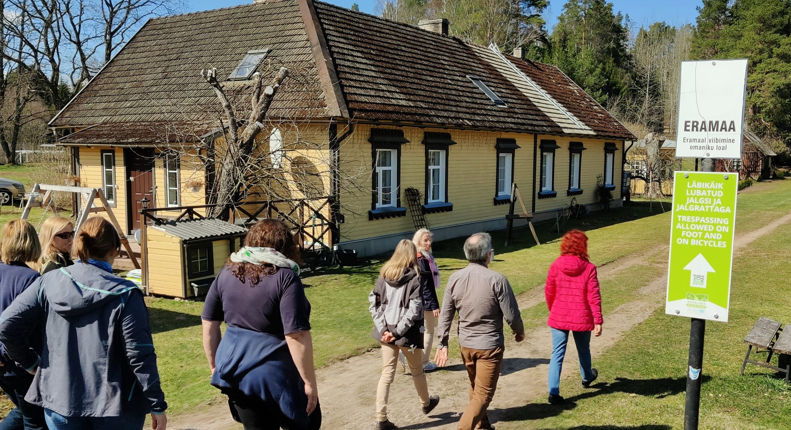 Green-railways-Sinialliku-station-visit-estonia (1) Kati-Katri Koppel